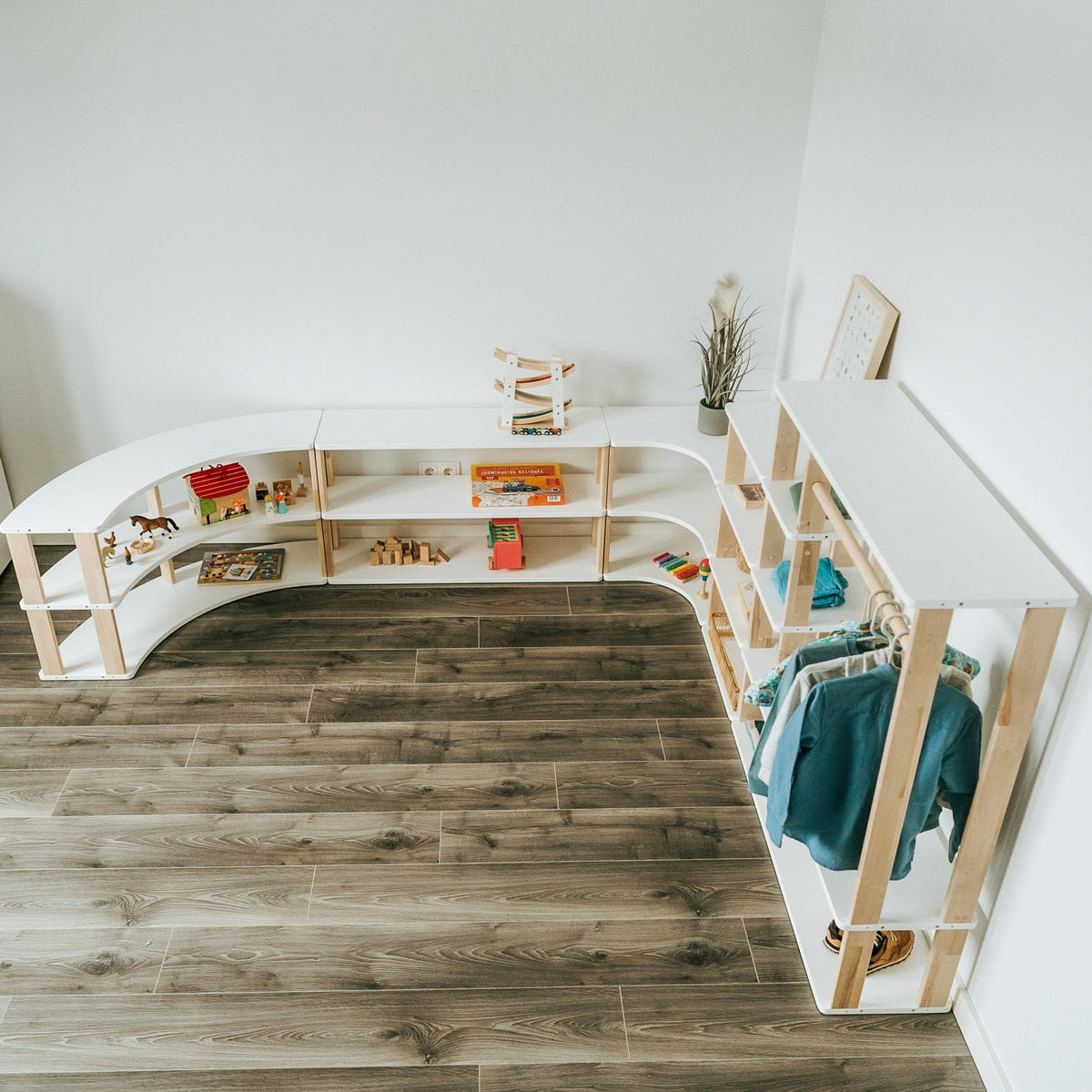 Modular Montessori Bookshelf - 2 Shelves
